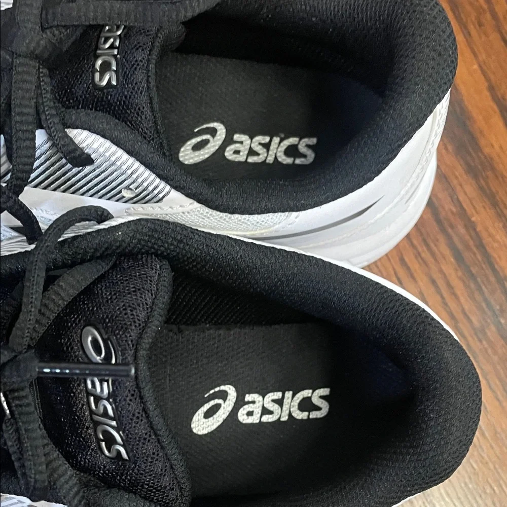 ASICS Upcourt 5 White and Black Athletic Shoes Mens Size 7 Women's Size 8 1/2 - Picture 8 of 11
